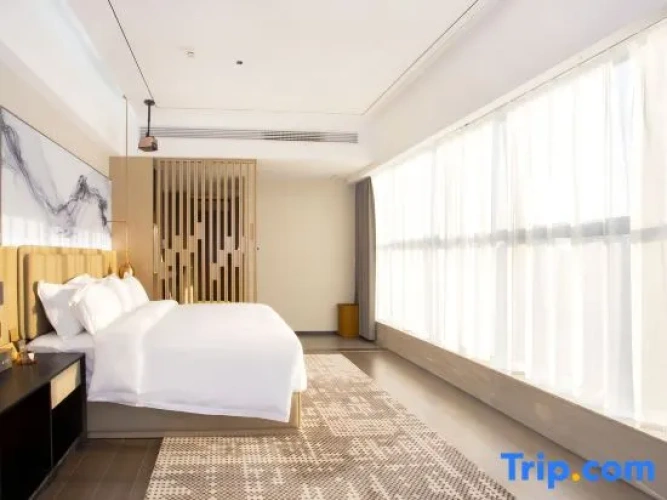 Standard Double room with view