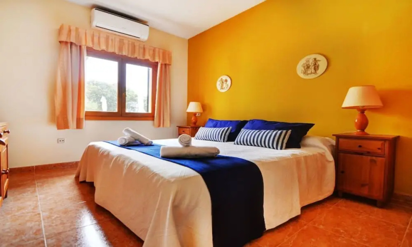 104509 - Villa in Llucmajor