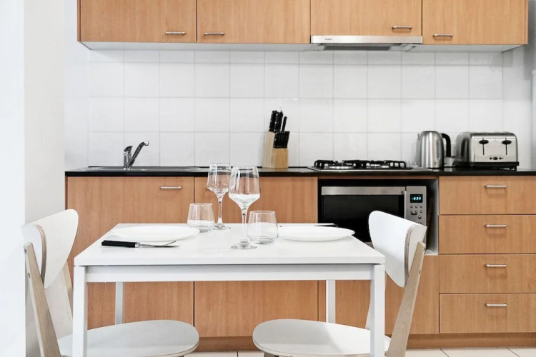 LIZZI, Melbourne Studio Apartment