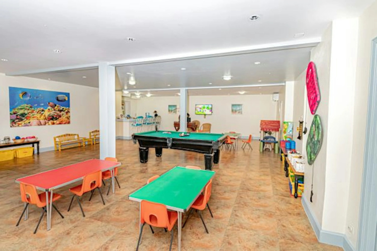 Savannah Beach Club photo 15