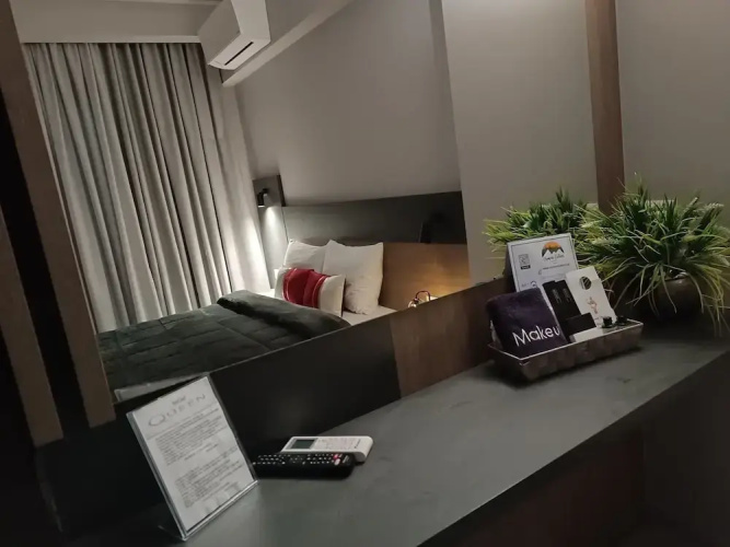 Elizabeth Queen Luxury Rooms