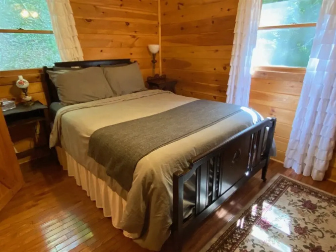 Grey Wolf Lodge