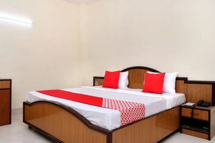 Ab Hotel By OYO Rooms