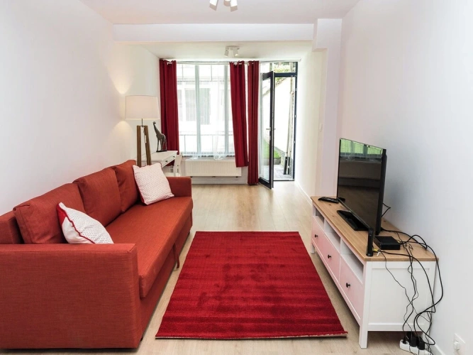 2 Bedrooms Standard Basement room
