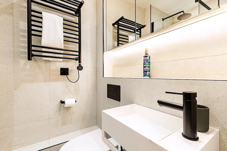Stylish East London Flat Near Spitalfields Market