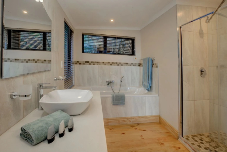 Boardwalk Lodge - B&B