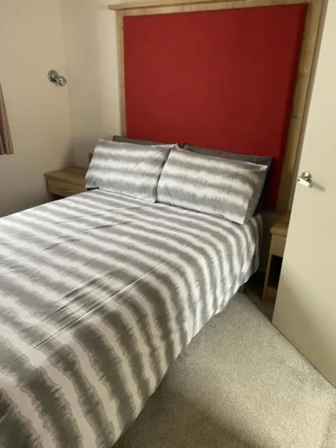 62 Solent Village