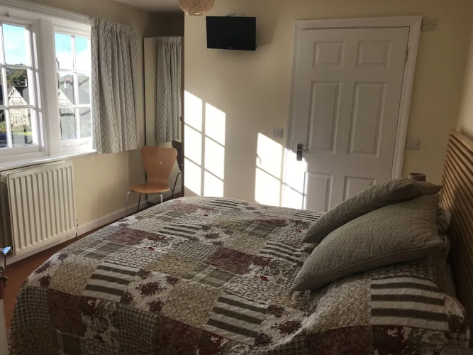 Ford Village Bed & Breakfast