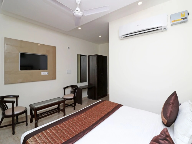OYO 12764 Grand Inn