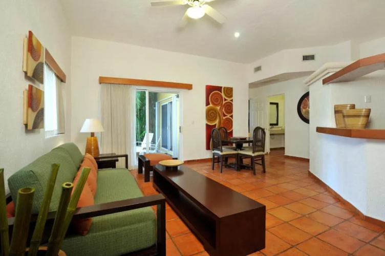 Las Palmas Condominio