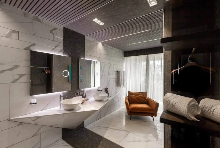 Club Suite with balcony