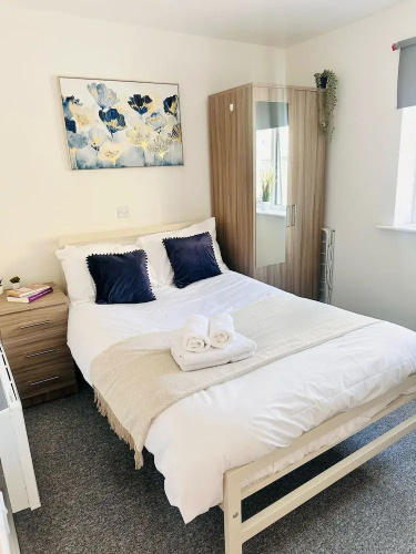 Spacious and Comfortable 2-bed Flat