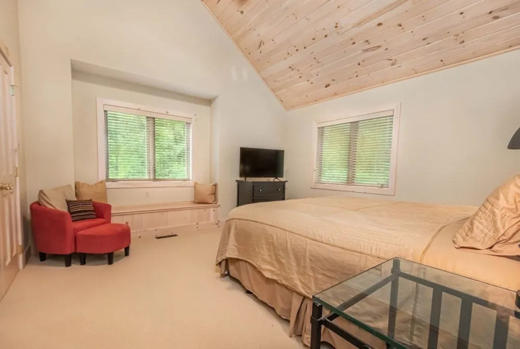 Play-a-way Chalet by Taylor Made Deep Creek