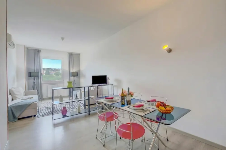 Family Apartment with lake view