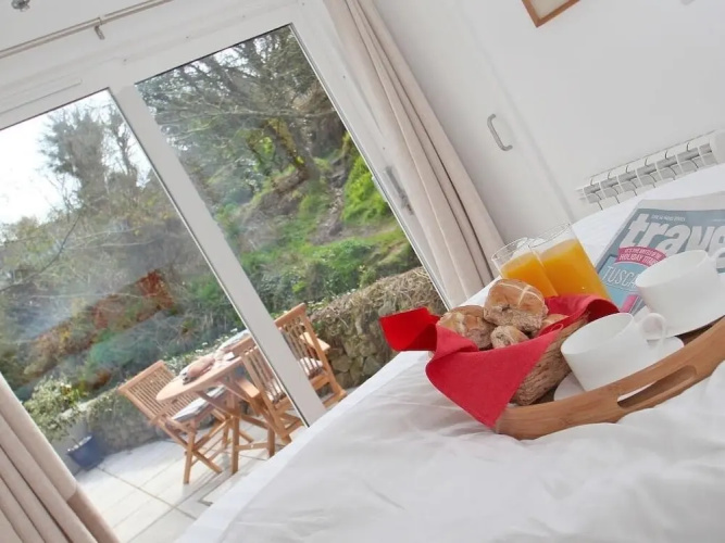 Cot Valley Cottage