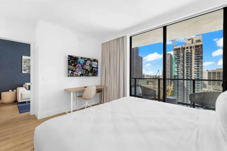 Miami Luxury 2BR with Panoramic Views