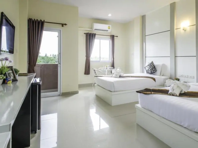 Standard Twin room