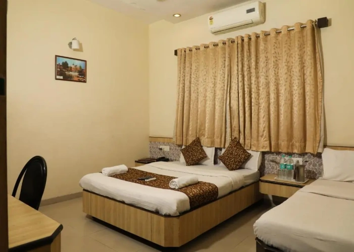 Deluxe Triple room