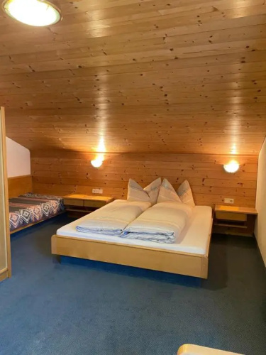 Aparts Handle und Haus Bergblick
