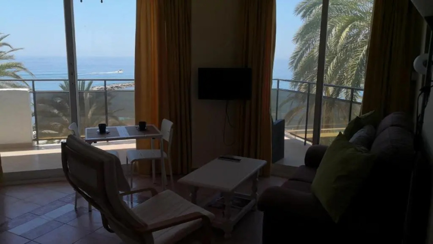 Skol 115A by Completely Marbella