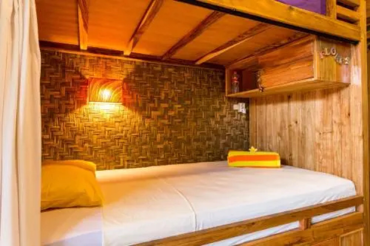 Sleepy Croc Hostel