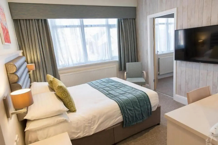 St Ives Hotel
