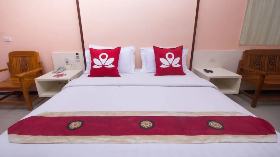 ZEN Rooms Surasak 1
