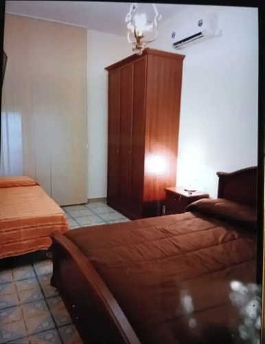 Comfort room with mountain view