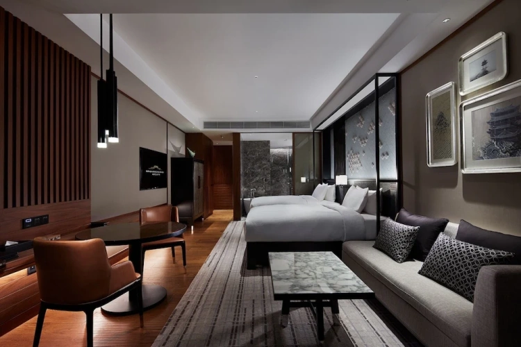 Superior Twin room with balcony