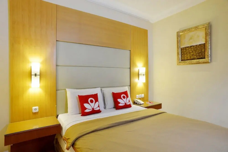 ZEN Rooms Basic Near Sunter Mall