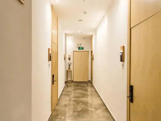 Lucky Orchid Hotel