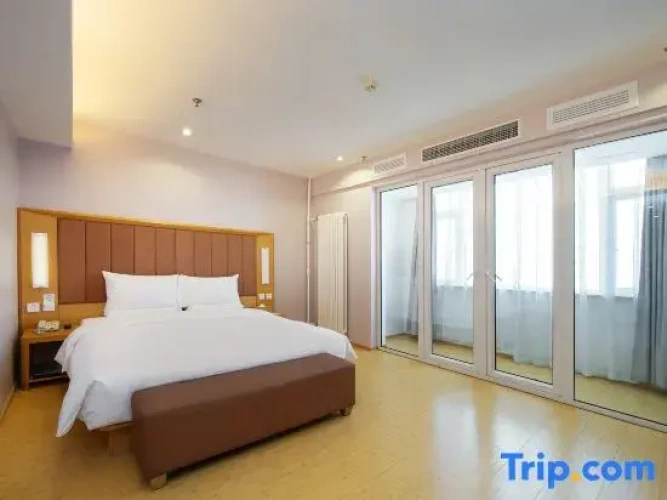 Standard Double room with view