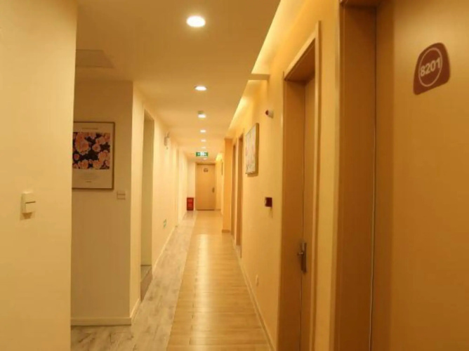 Luke Hotel