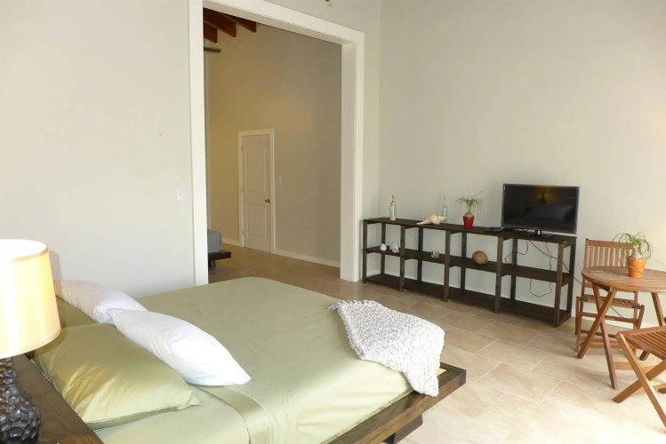 Two Sandals – A Boutique Hotel