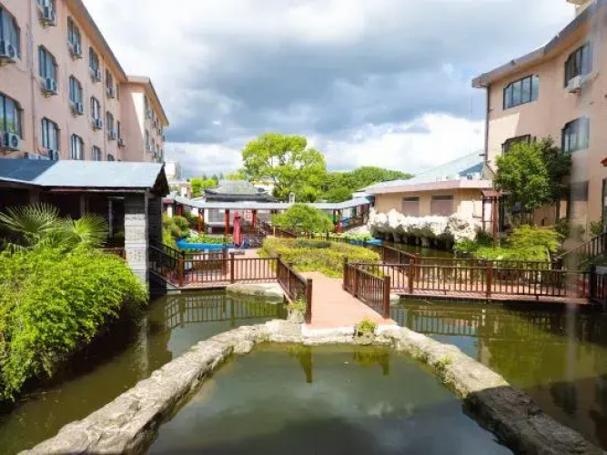 Kunshan Lushan Resort