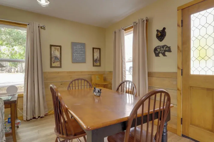 Pet-friendly Sevierville Apt < 10 Mi to Dollywood!