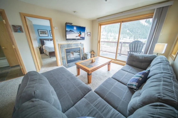 Standard room with balcony and with view