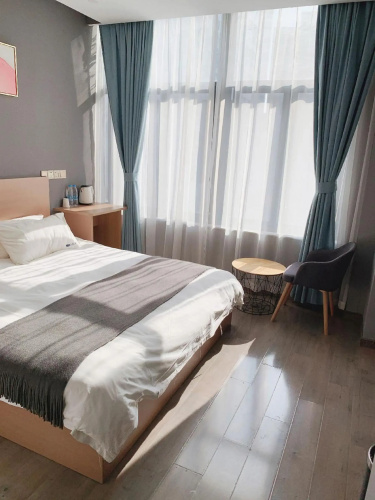 Nullsetl X After95 Hotel