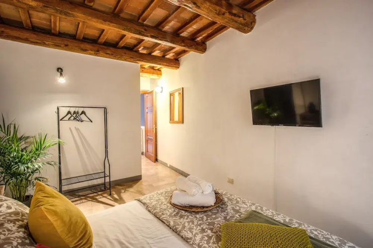AwesHome - Pisa Tower House
