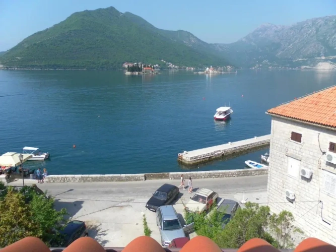1 Bedroom Comfort Attic Apartment with sea view
