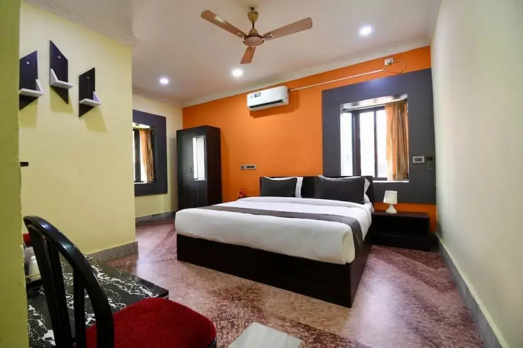 Stanza Hotels