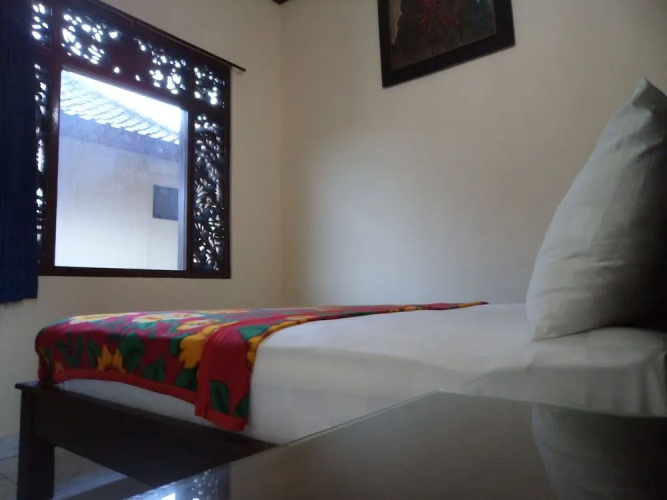 Brata Home Stay