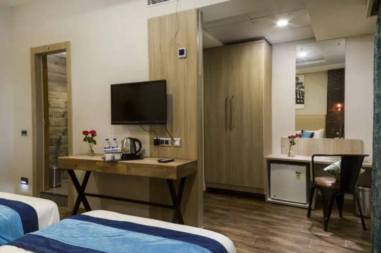 Hotel Mint OTM