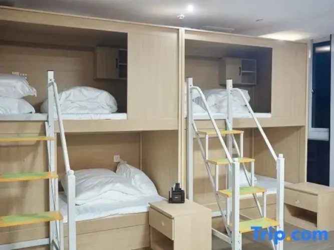 Premier room