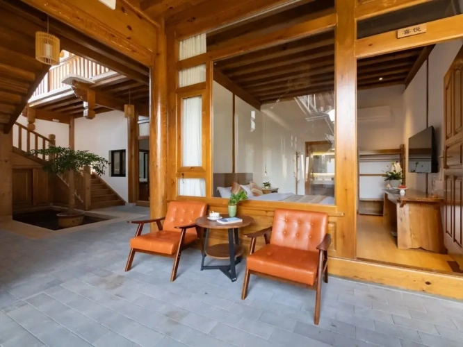 Classic Double room with courtyard view