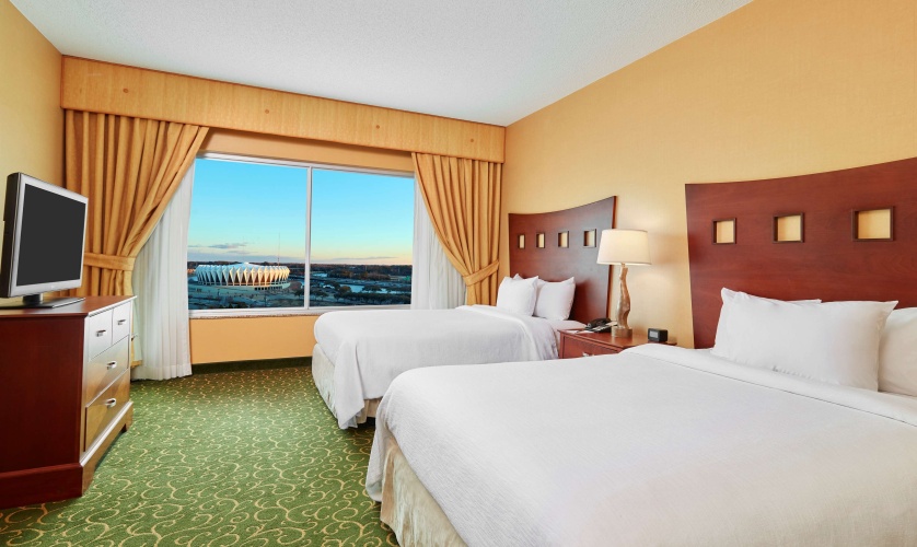 Embassy Suites by Hilton Hampton Convention Center photo 8