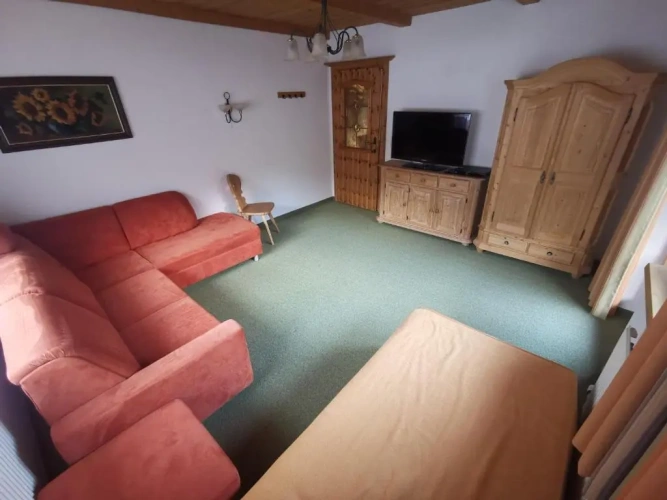 3 Bedrooms Apartment