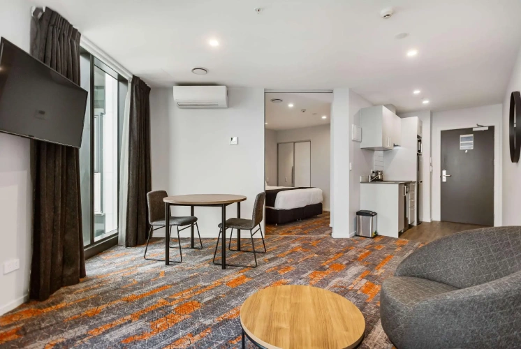 1 Bedroom Apartment