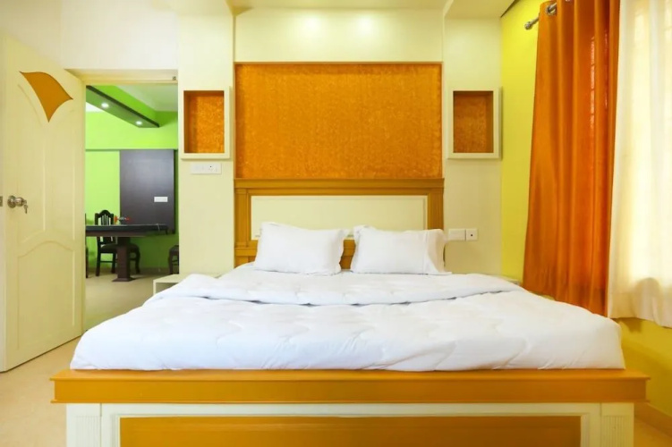Shalom Residency