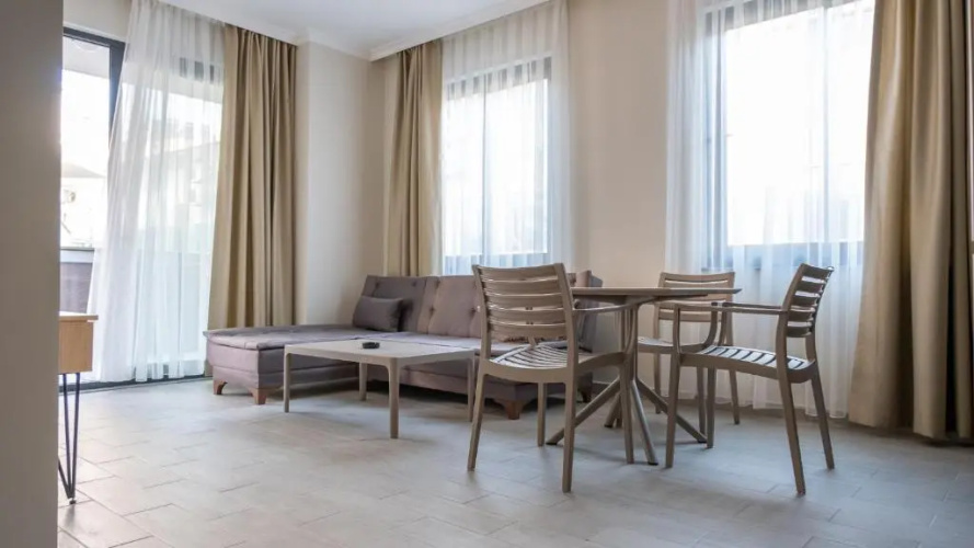 Nas Suite